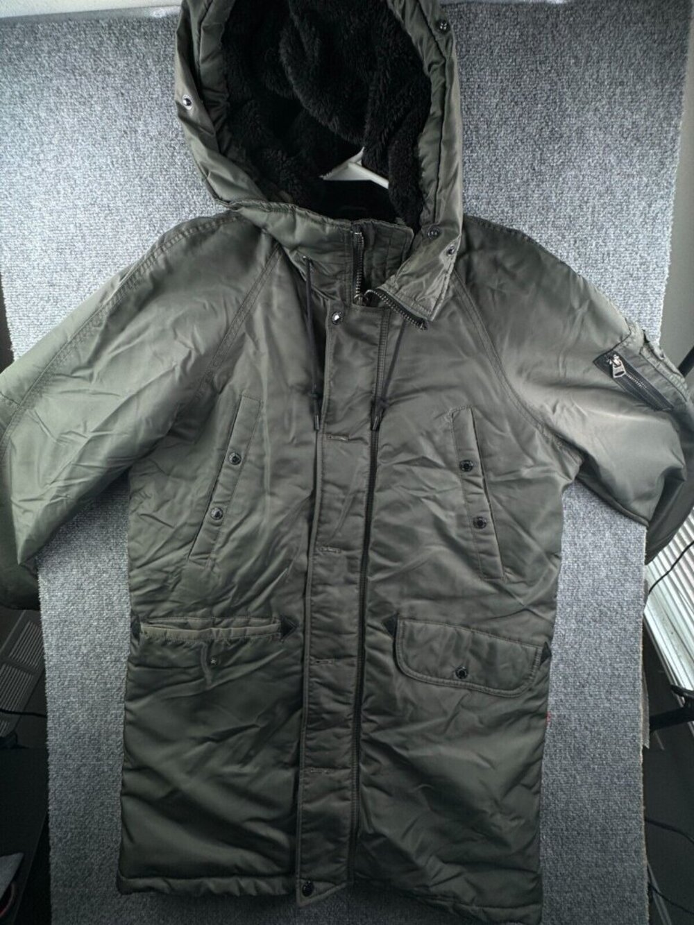 Levi's Women Parka Jacket Green Size Small Full Zip Long Faux Fur Hooded Cargo